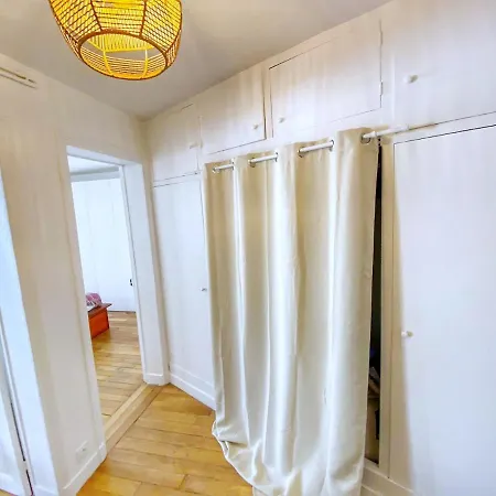 80m2 Lumineux 10 - 4p Apartament *